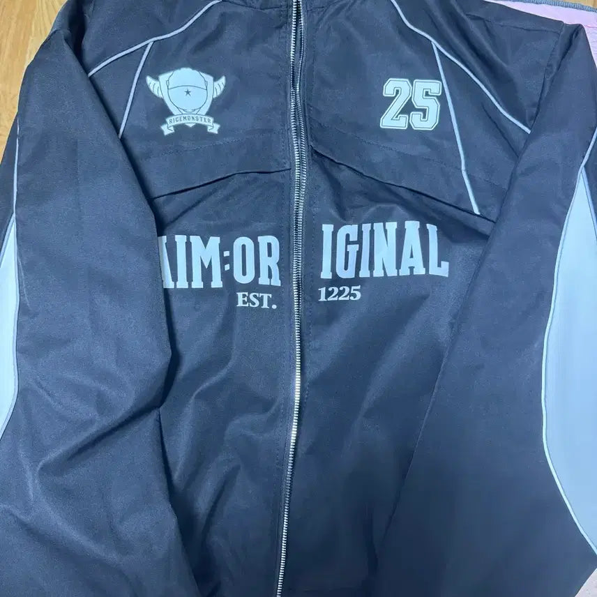 [BUNJANG] Aimi Collaboration Cafe Jacket / (성우) 아이미 콜라보카페 자켓