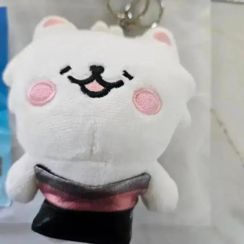 [BUNJANG] Le Sserafim Kazuha Crazy Hot Doll Keychain (Sealed) / 새상품) 르세라핌 카즈하 키링 판매합니다