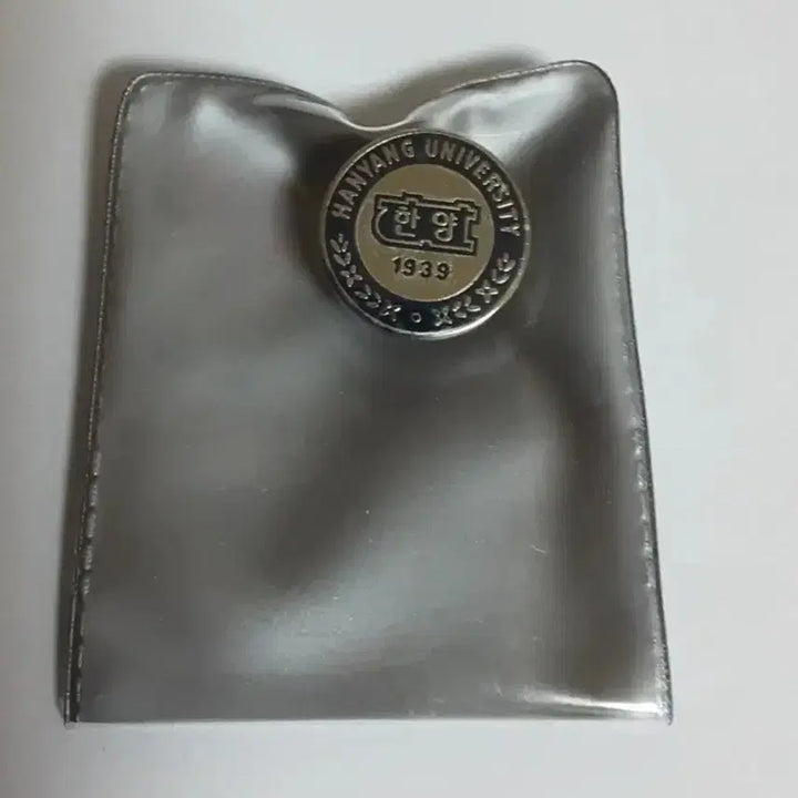 [BUNJANG] Hanyang University Graduation Badge / 대학 뱃지 판매합니다 (한양대)