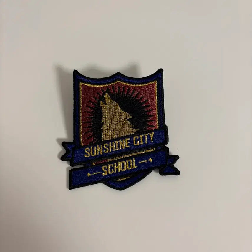 [BUNJANG] ENHYPEN Sunshine City School Wappen Badge / 앤팀 션샤인시티스쿨 와펜 뱃지