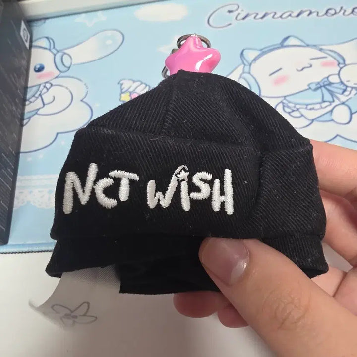 [BUNJANG] NCT Wish Sakuya 1st Anniversary MD Wish Doll Hat Keychain / !!급처!! 엔시티 위시 사쿠야 팡이 1주년 엠디 위시돌 모자 키링
