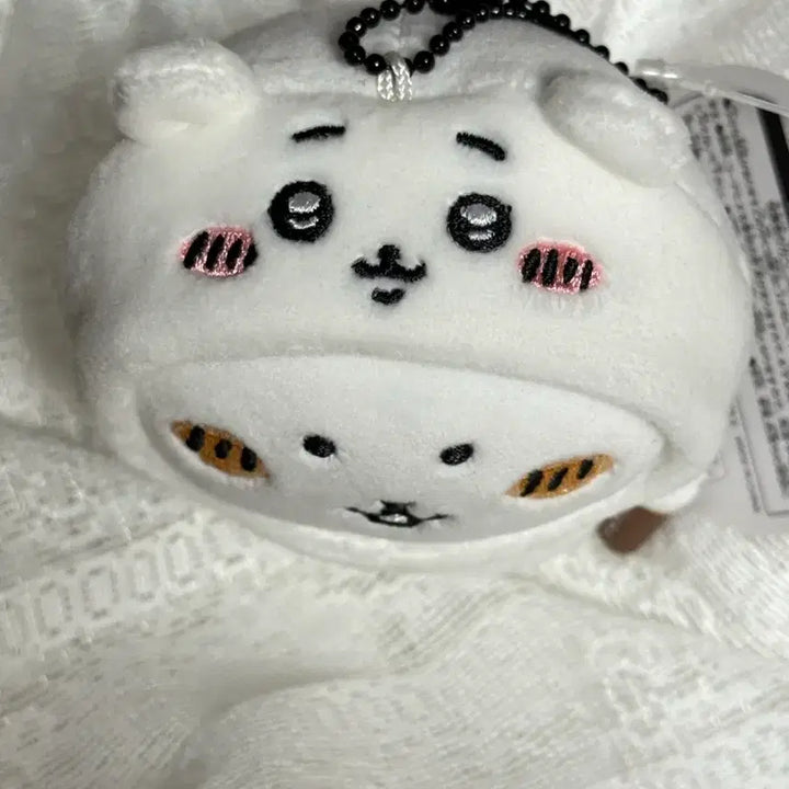 [BUNJANG] Nagano Market Nodding Bear "Chiikawa Hat" Mascot Keychain / [정품] 나가노마켓 농담곰 그윽 치이카와 탈을 쓴 담곰이 마스코트 키링