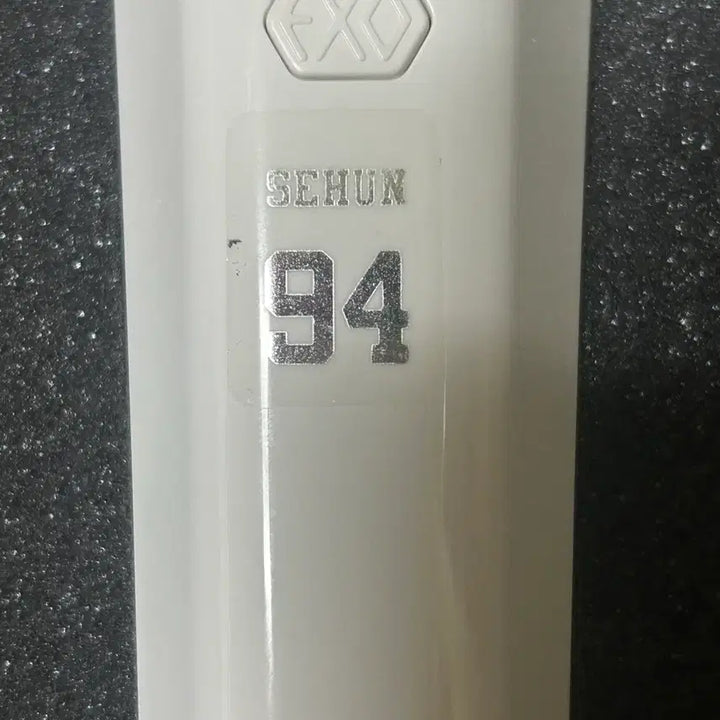 [BUNJANG] EXO Official Lightstick (Gen 1, 2, 3) / 엑소 응원봉 양도합니다 (1,2,3세대)