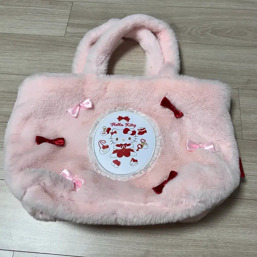 [BUNJANG] Sanrio Hello Kitty Winter Kuji Bag / 키티 윈터 쿠지 가방