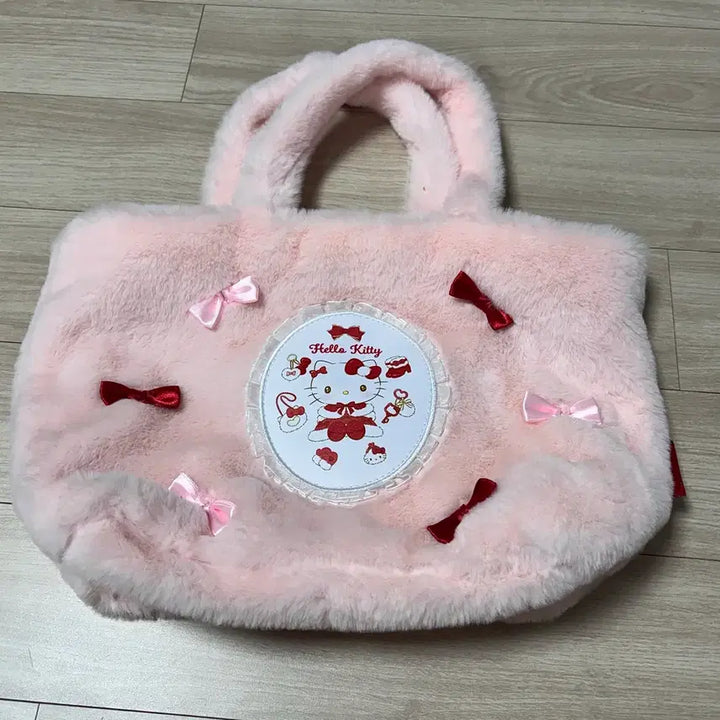 [BUNJANG] Sanrio Hello Kitty Winter Kuji Bag / 키티 윈터 쿠지 가방