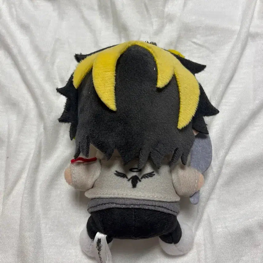 [BUNJANG] Tokyo Revengers Kazutora "Sword" Plush Keychain / 도리벤 카즈토라 칼 든 누이 인형키링