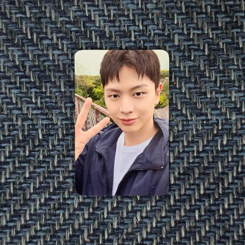 [BUNJANG] Yook Sung Jae Fanmeeting Photocard / 육성재 팬콘서트 포카