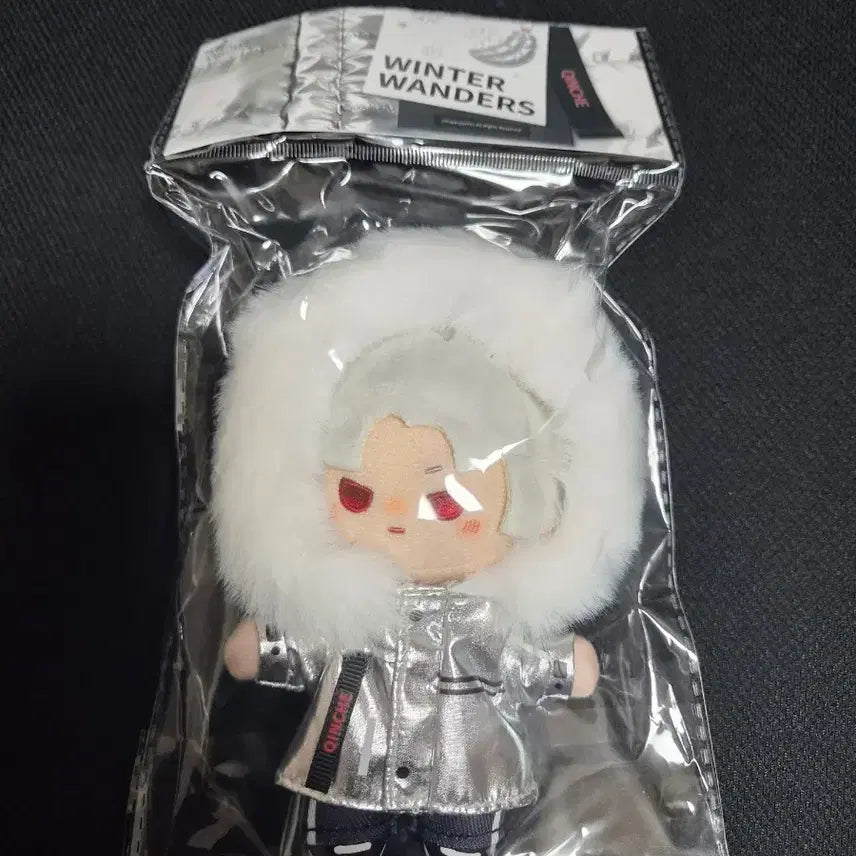 [BUNJANG] Love and Deep Space Jin Un Official Plush Doll / 러브앤딥스페이스 럽딥 진운 공식 누이 인형 판매