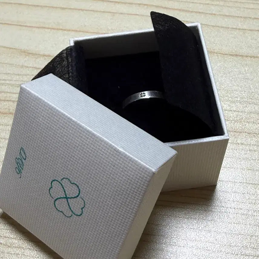[BUNJANG] Day6 Madering Ring / 데이식스 마데링