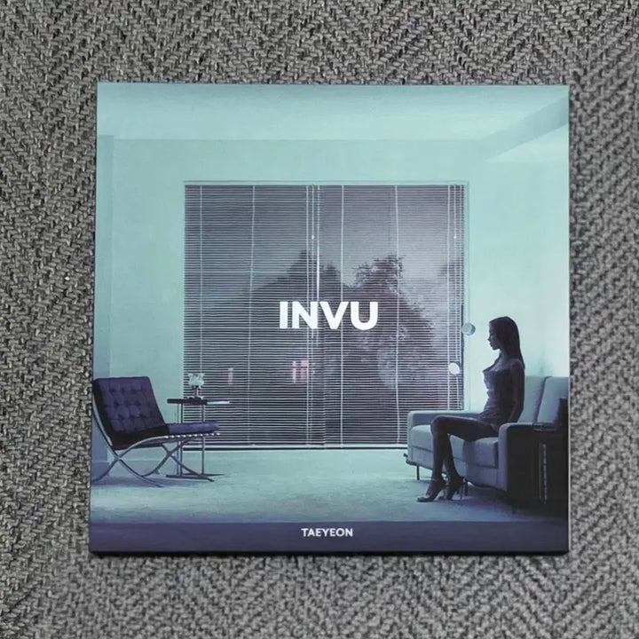 [BUNJANG] Taeyeon INVU LP Unsealed / 태연 INVU LP 개봉반 팝니다