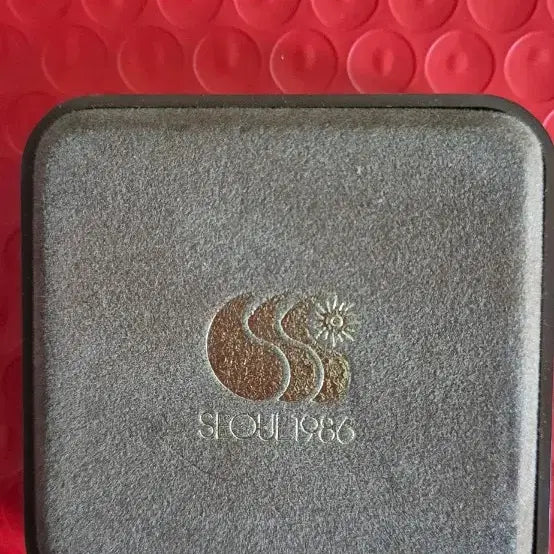[BUNJANG] 1986 Seoul Asian Games Commemorative Silver Coin (Football) / 1986 서울 아시안게임 기념은화 (축구)
