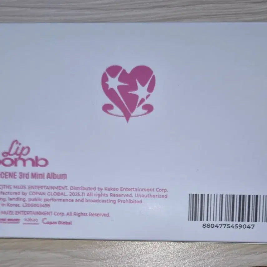 [BUNJANG] LE SSERAFIM Lip Bomb Signed QR Album PLVE Photocard / 리센느 lip bomb 친필 싸인 QR앨범 PLVE 포카 있음