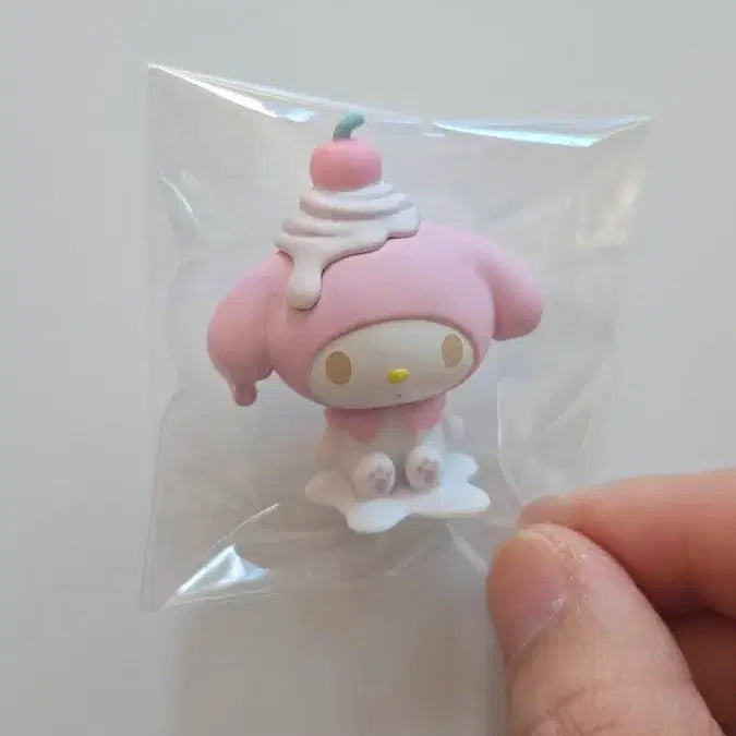 [BUNJANG] Sanrio My Melody Ice Cream Gacha Mascot / 마이멜로디 토로링마스코트 아이스크림 가챠