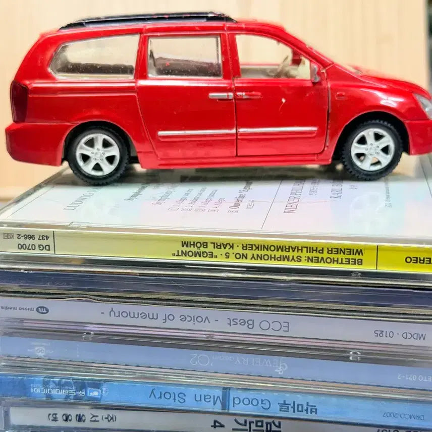 [BUNJANG] Kia Carnival 2nd Gen Grand Carnival Limited Trim 1:37 Scale Diecast Model / 기아 카니발 2세대,그랜드카니발,리미니트트림,1:37스케일,흠O
