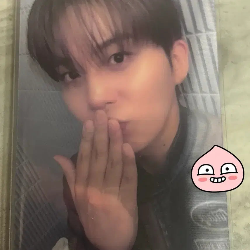[BUNJANG] ATEEZ Jump Up Cat Agent Wooyoung Lenticular Photocard / 에이티즈 점프업 고양이요원 렌티큘러 종호 양도