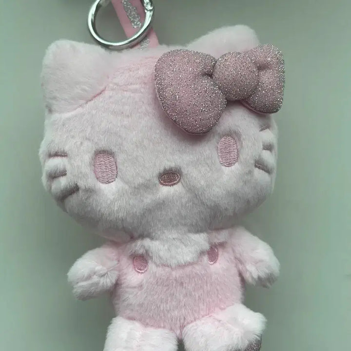 [BUNJANG] Sanrio Hello Kitty Pearl Mascot Keychain / 초신상 산리오 리본 헬로키티 펄 마스코트 인형 키링