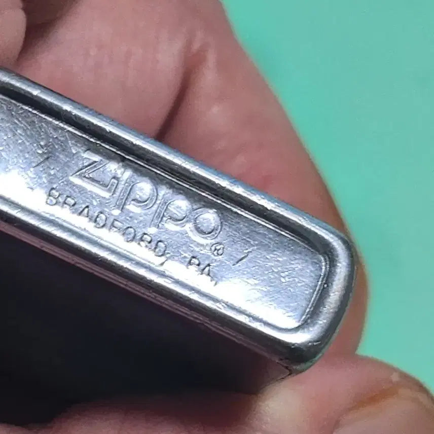 [BUNJANG] Zippo Lighter 1984 Saudi Arabia Emblem Silver / 지포 라이터 정품,1984년은색 사우디아라비아 국장 문양