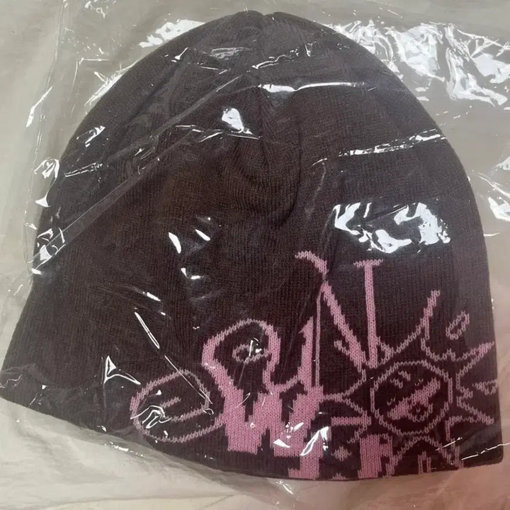 [BUNJANG] The Boyz Sunwoo Ddanddoko Beanie + Keyring Bundle Set / (탈덕처분) 더보이즈 선우 떤코 비니+키링 일괄양도합니다