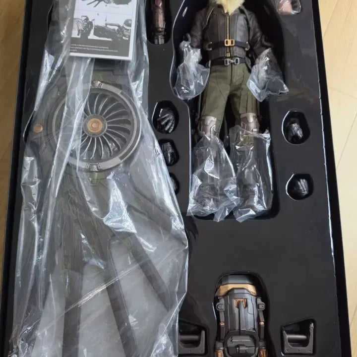 [BUNJANG] Hot Toys x Toys Era Vulture Figure / 핫토이x 토이즈에라 벌처 벌쳐
