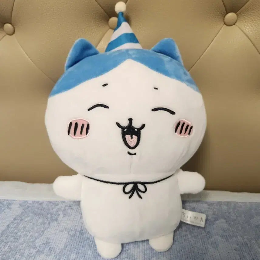 [BUNJANG] Chiikawa Hachiware Birthday Plush / 치이카와 하치와레 생일 인형