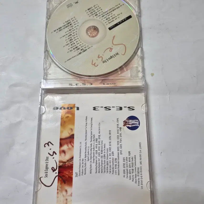 [BUNJANG] S.E.S. Love 3rd Album Signed CD / S.E.S. Love 3집 앨범 친필 전원싸인 CD 올려봅니다