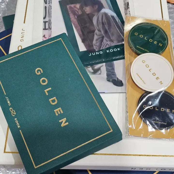 [BUNJANG] BTS Jungkook Mood Lamp Bluetooth Speaker &amp; Golden Album / bts 정국 무드등 블루투스 스피커 &amp; 골든 앨범