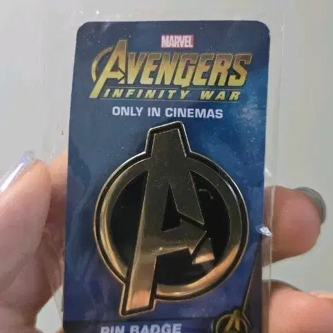 [BUNJANG] Avengers Infinity War Pin Badge / 어벤저스 핀뱃지