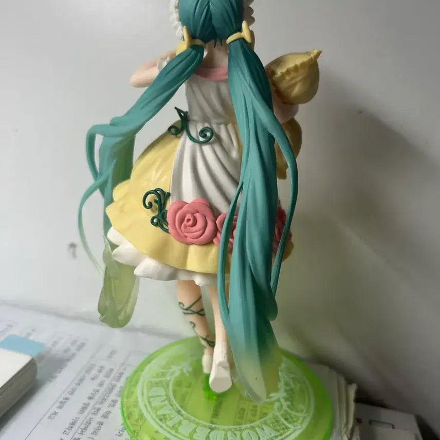 [BUNJANG] Hatsune Miku Sleeping Beauty Figure / 하츠네미쿠 잠자는 숲속의 미녀 피규어