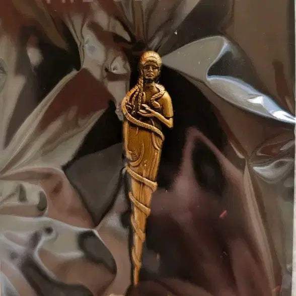 [BUNJANG] CGV Odyssey Pin Badge (Gold, Unsealed) / cgv 오디세이 핀뱃지
