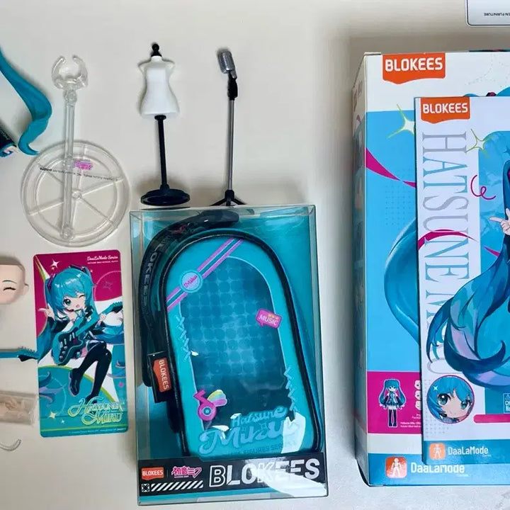 [BUNJANG] Hatsune Miku blokee Serendipity Figure Model Kit (Includes Pouch) / (특전o)(조립)하츠네 미쿠 블로키 blokee 세런디피티 피규어 프라모델