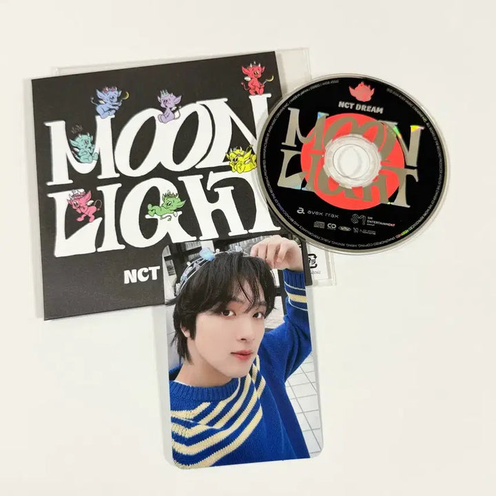 [BUNJANG] NCT Dream Haechan Moonlight Photocard (Unsealed) / 해찬 문라잇 8cm 개봉 포카포함 엔시티드림 nct dream moonlight