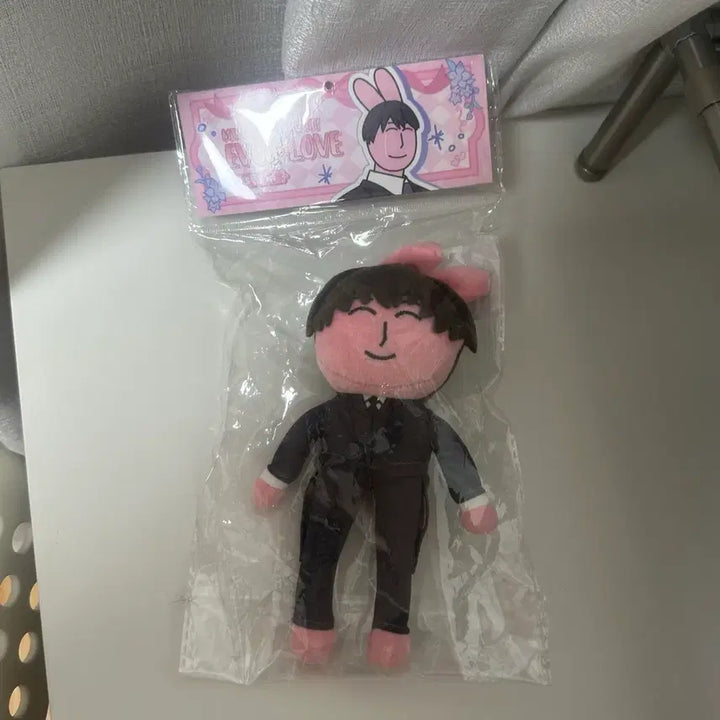 [BUNJANG] Love and Producer He Moook Pink Rabbit Collab Plush Doll / 러브앤프로듀서 럽프듀 허묵 분홍토끼 콜라보 핑크토끼 누이 인형 미연시 여성향 토끼인형