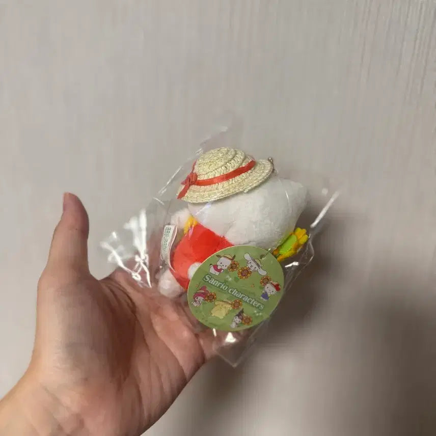 [BUNJANG] Sanrio Hello Kitty Sunflower Plush Charm / 한정 2026 헬로키티 꽃 무뉴구루미 해바라기