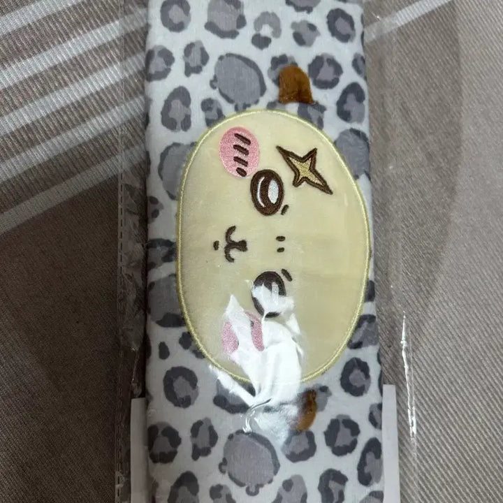 [BUNJANG] Cheekawa Otter Hoppy Hairband (Sealed) / 치이카와 먼작귀 랏코 해달 돈키호테 호피 헤어밴드 미개봉