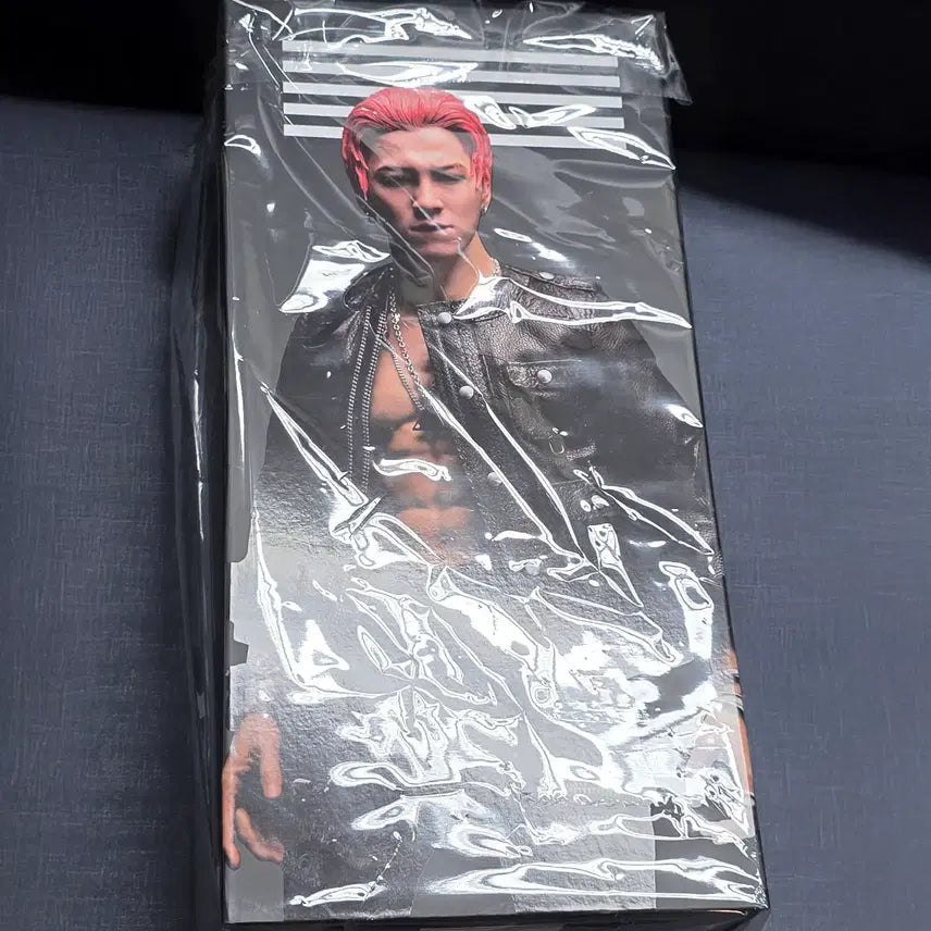 [BUNJANG] BigBang Taeyang 1/6 Scale 10th Anniversary Limited Edition Action Figure (Sealed) / BigBang 빅뱅 태양 Taeyang 액션피규어 1/6 10주년 한정판(미개봉)