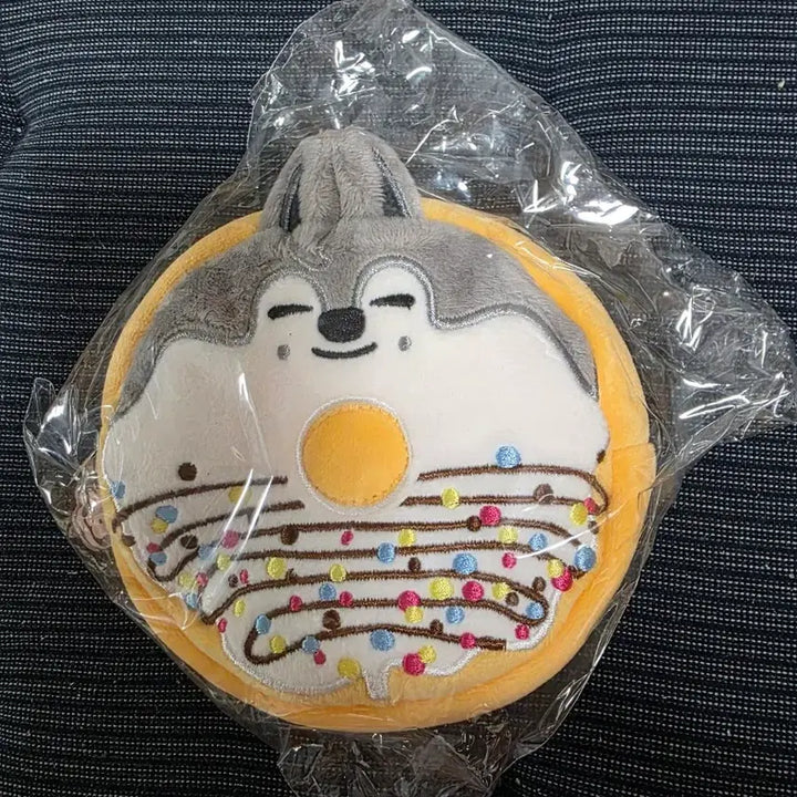 [BUNJANG] Stray Kids Wolfchan Donut Pouch / 스키즈 울프찬 도넛 파우치