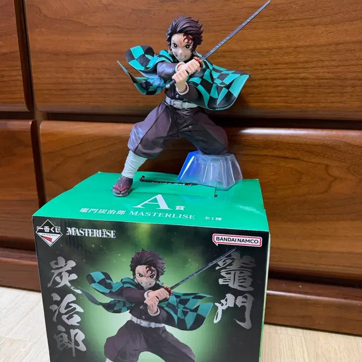 [BUNJANG] Demon Slayer Kamado Tanjiro Figure / 상현의 3 카마도 탄지로 피규어