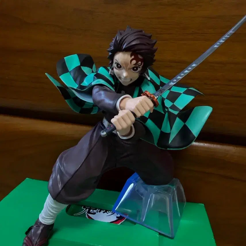 [BUNJANG] Demon Slayer Kamado Tanjiro Figure / 상현의 3 카마도 탄지로 피규어