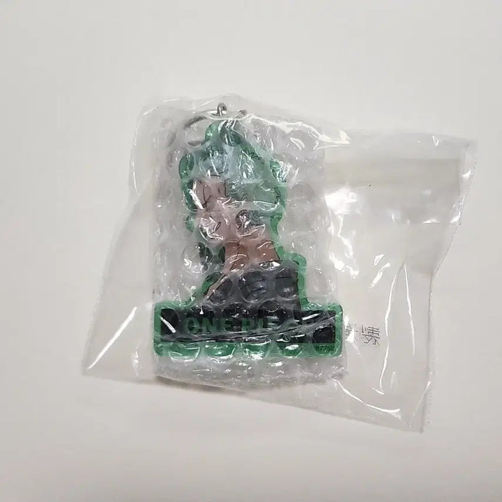 [BUNJANG] One Piece Ichiban Kuji Unbreakable Zoro Acrylic Keyholder / 조로 미개봉 원피스 깨지지 않는 법 이치방쿠지 제일복권 I상 언브레이커블 아크릴 키홀더 키링