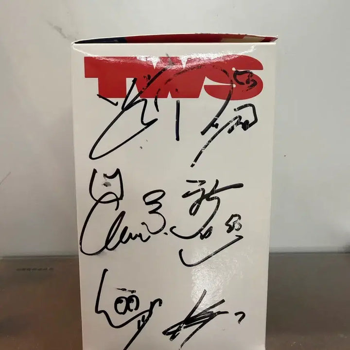 [BUNJANG] TWS Signed Album (Sealed) / 투어스 싸인 앨범 (미개봉)
