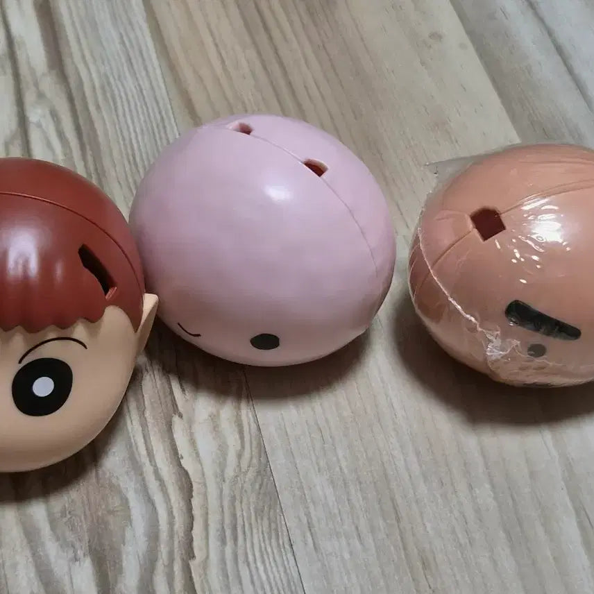 [BUNJANG] Crayon Shin-chan Yubi Rabbit &amp; Buriburi Monster Figure Set / 짱구 유리 토끼인형 부리부리몬 조립 피규어 가챠 일괄