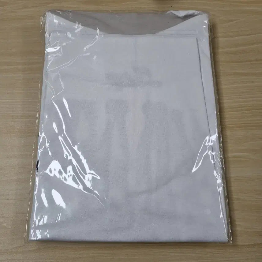 [BUNJANG] LOONA Yves Paix Per Mil ID Logo T-Shirt / 이브 yves 이달의소녀 PAIX PER MIL 아이디 로고 반팔티 S,M,L 선택가능 새상품