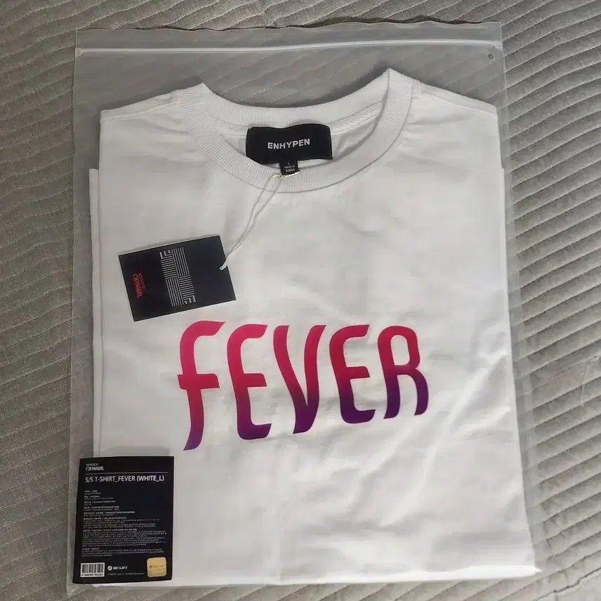[BUNJANG] ENHYPEN Fever T-Shirt (L) / 급처 엔하이픈 굿즈 피버 티셔츠 enhypen md fever t-shirt