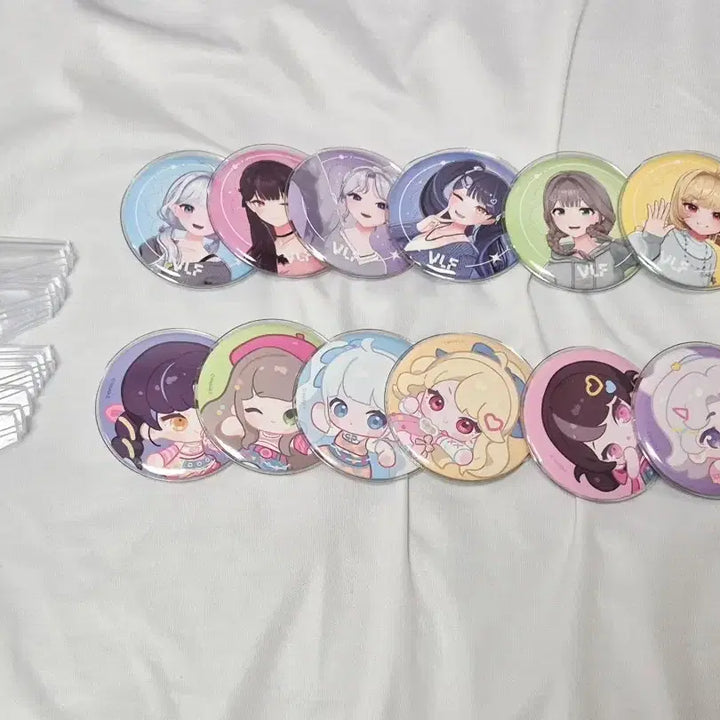 [BUNJANG] Virtual Idol (Isseodol) Isekai Idol Concert Badge / 이세돌 이세계아이돌 버라페 이세페 캔뱃지