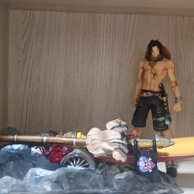 [BUNJANG] One Piece Ace - Fire Fist "Flame Dragon" - Figure Base (LED Included) / 원피스 에이스 화력배 피규어 판매합니다