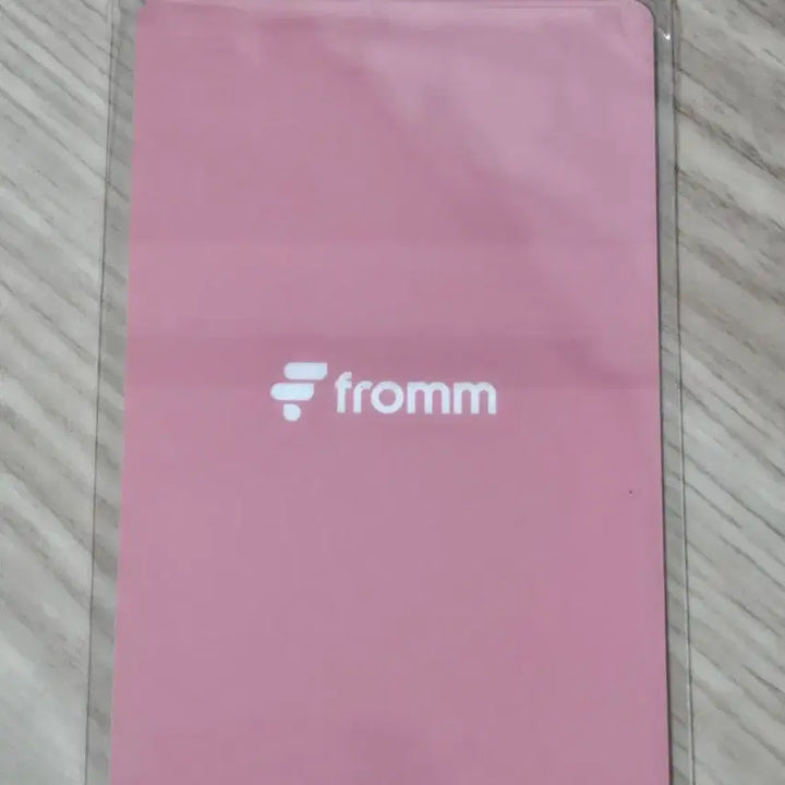 [BUNJANG] fromis_9 Lee Chaeyoung Lucky Draw Photocard / 프로미스나인 콘서트 앙콘 프롬구독 포카 이채영