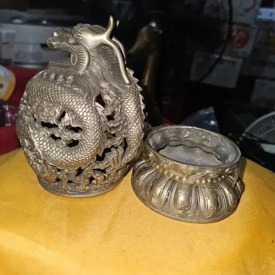 [BUNJANG] Da Ming Xuan De Imperial Mark Brass Incense Burner with Openwork Dragon Motif (18cm) / 대명선덕(대명선덕의제) 각인 정교한 투조 용 문양 분리형 황동 향로 (18cm / 851g)