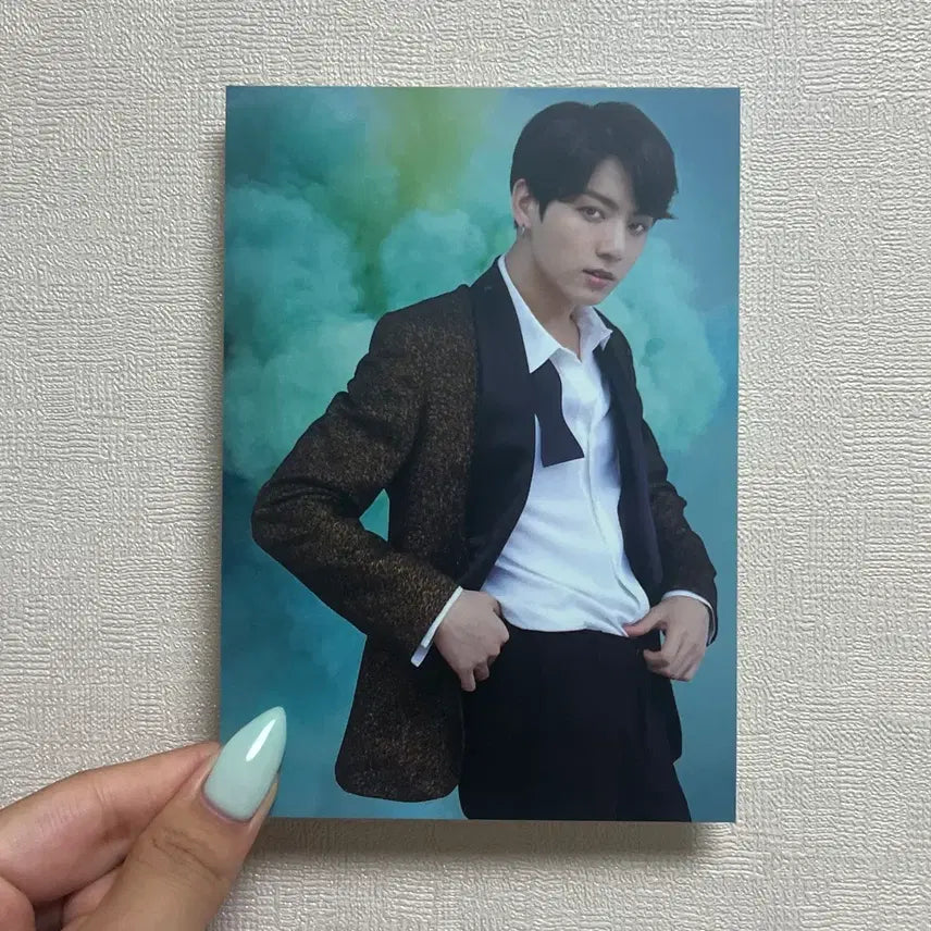 [BUNJANG] BTS VT Cosmetics Jungkook Postcard / 방탄소년단 BTS VT 코스메틱 정국 엽서