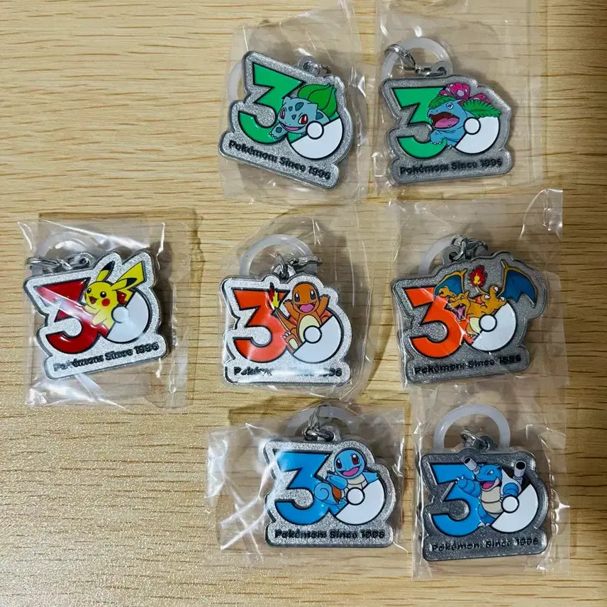 [BUNJANG] Takara Tomy Pokemon 30th Anniversary Metal Charm Mascot Full Set / 타카라토미 포켓몬 30주년 메탈참 마스코트 메지루시 액세서리 풀세트