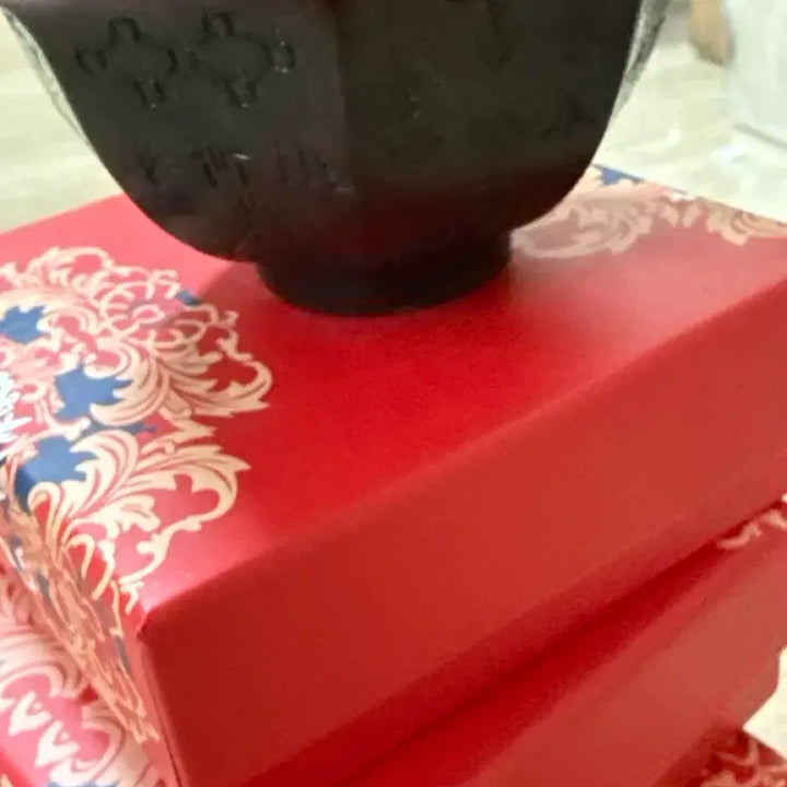 [BUNJANG] Antique Bronze Ancient Teapot Vase / 고대 주전자 문양 앤틱 브론즈